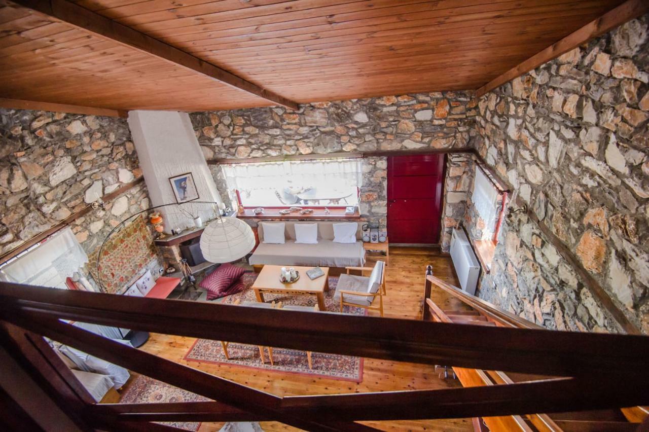Stonehouse 2 Bedroom On Olympus Amazing View Holiday home *